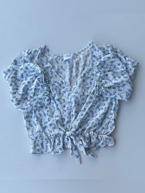 Sienna Sky Blue & White Floral Tie Front Puff Sleeve Blouse S